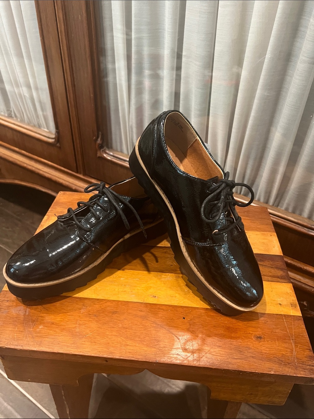 Black Patent Lace-Up Loafers 6.5